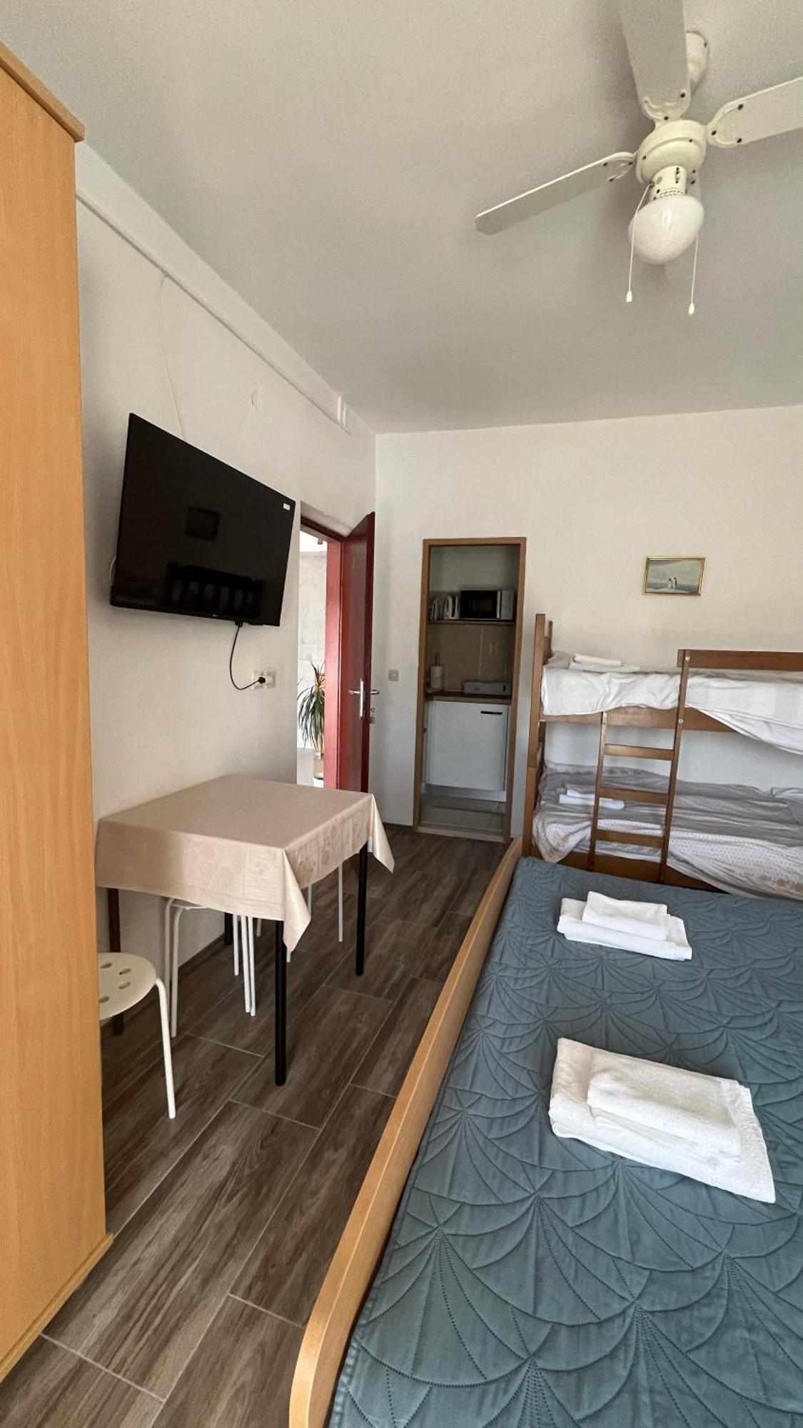 B&B Sobe Magdalena Metajna Ruang foto